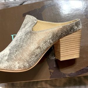 Diba True mules size 7